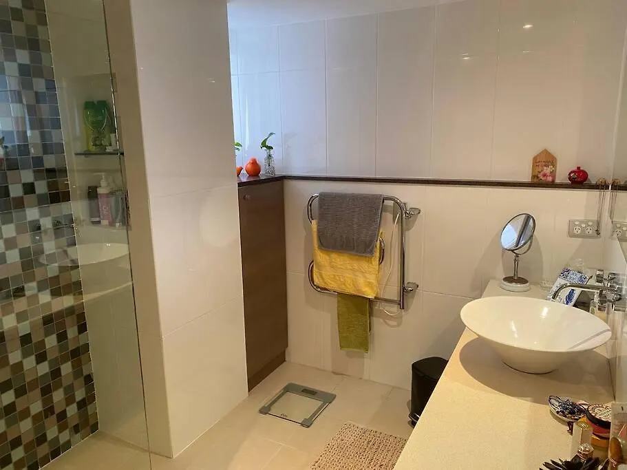 Alex Beachfront 3 Brm Apartment - 9Th Floor Alexandra Headland 0*,  Australia